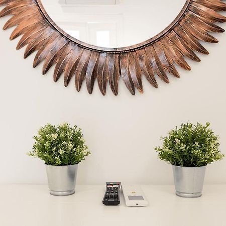 1 Bedroom 1 Bathroom- Lavapies- Minty Stay- Ave Maria مدريد المظهر الخارجي الصورة