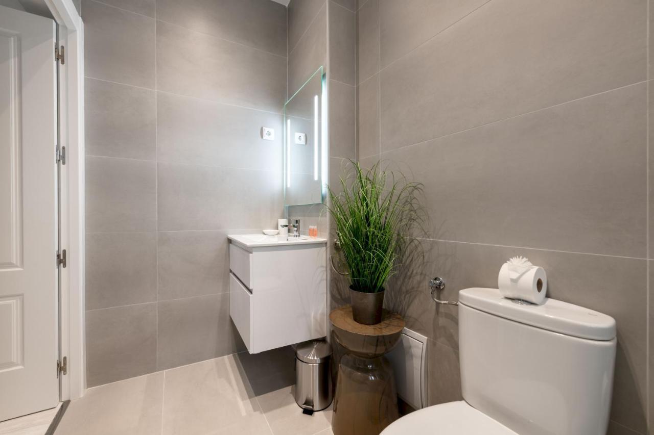 1 Bedroom 1 Bathroom- Lavapies- Minty Stay- Ave Maria مدريد المظهر الخارجي الصورة